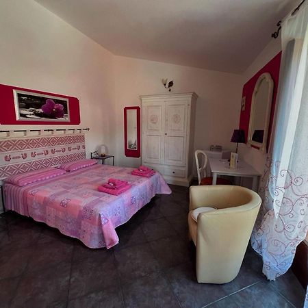 Locazioni Brevi La Rosaviola Guest Rooms تويلادا المظهر الخارجي الصورة
