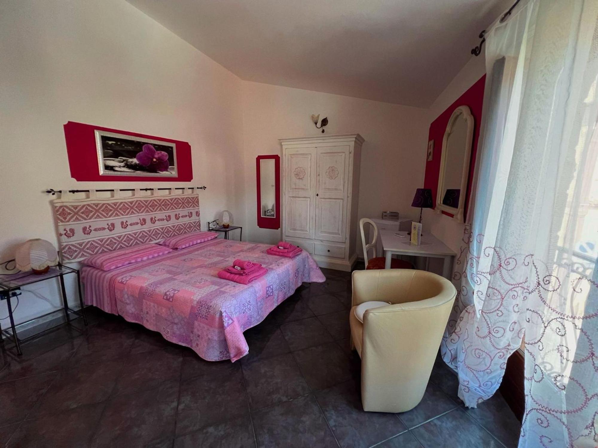Locazioni Brevi La Rosaviola Guest Rooms تويلادا المظهر الخارجي الصورة