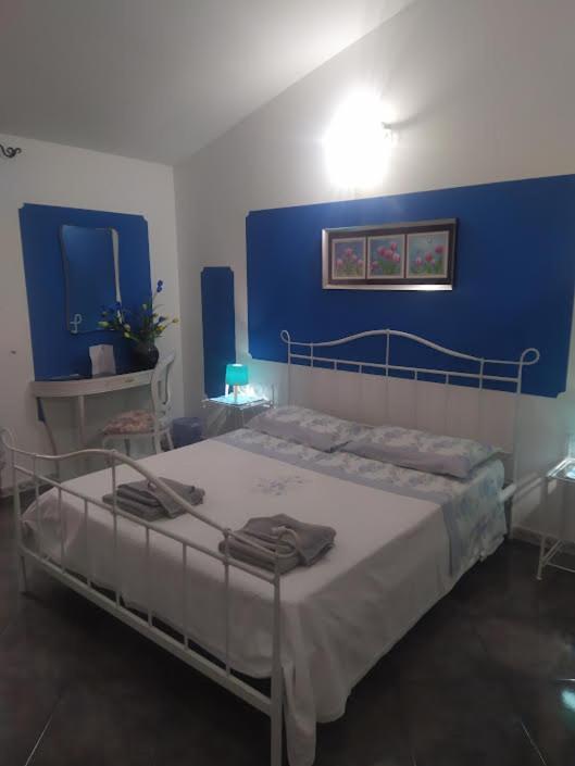 Locazioni Brevi La Rosaviola Guest Rooms تويلادا المظهر الخارجي الصورة